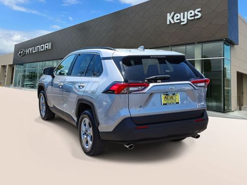 Used 2025 Toyota RAV4 XLE AWD/4WD image 7
