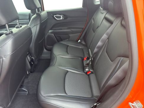 New 2026 Jeep Compass Latitude image 10