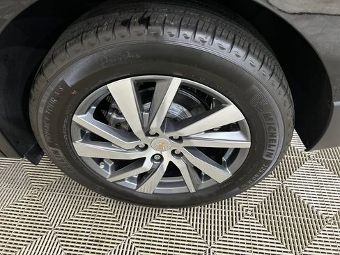 Used 2024 Chevrolet Equinox LT image 10