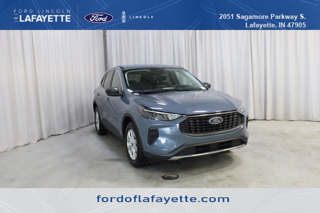Used 2023 Ford Escape Active AWD/4WD image 1