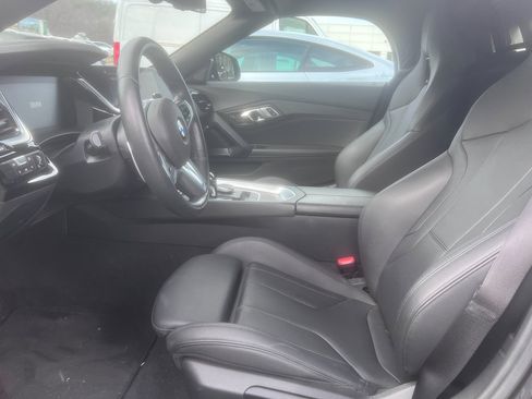 Used 2020 BMW Z4 M40i image 7