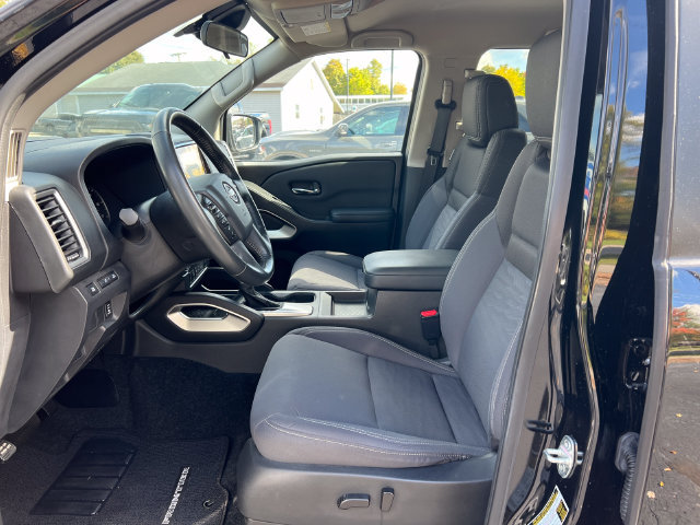 Used 2023 Nissan Frontier SV w/ SV Convenience Package AWD/4WD image 4