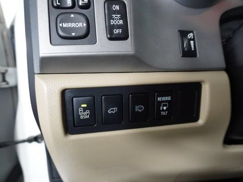 Used 2015 Toyota Sequoia Platinum RWD image 26
