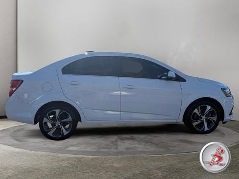 Used 2018 Chevrolet Sonic Premier image 8