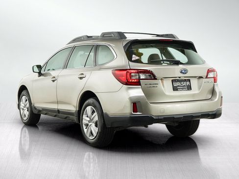 Used 2015 Subaru Outback 2.5i AWD/4WD image 3