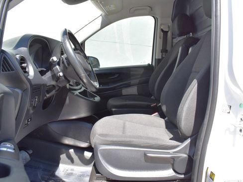 Used 2020 Mercedes-Benz Metris image 46