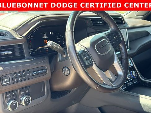 Used 2022 GMC Yukon Denali AWD/4WD image 10