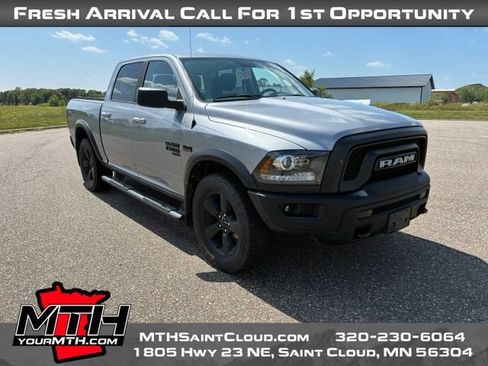 Used 2019 RAM 1500 Warlock AWD/4WD image 2