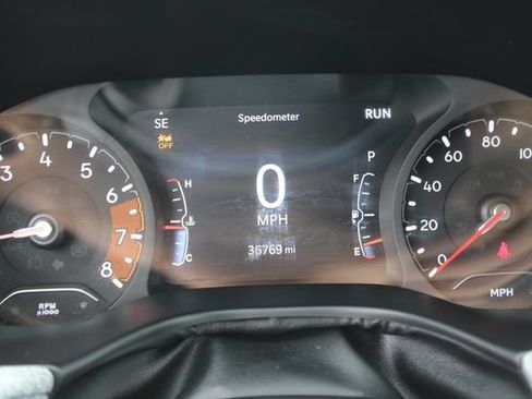 Used 2024 Jeep Compass Latitude AWD/4WD image 15