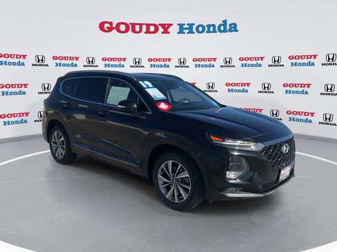 Used 2019 Hyundai Santa Fe Limited image 2