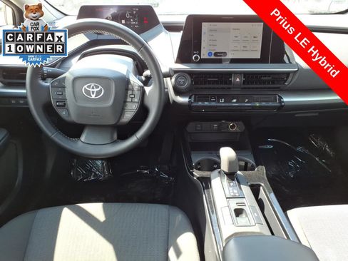 Used 2024 Toyota Prius LE FWD image 12