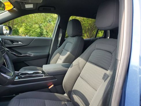 Used 2025 Chevrolet Equinox LT AWD/4WD image 15