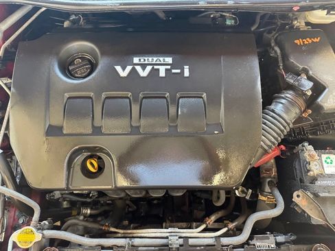 Used 2009 Toyota Corolla LE FWD image 9
