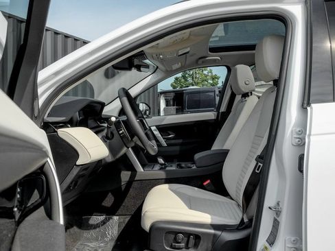 Used 2025 Land Rover Discovery Sport S AWD/4WD image 7