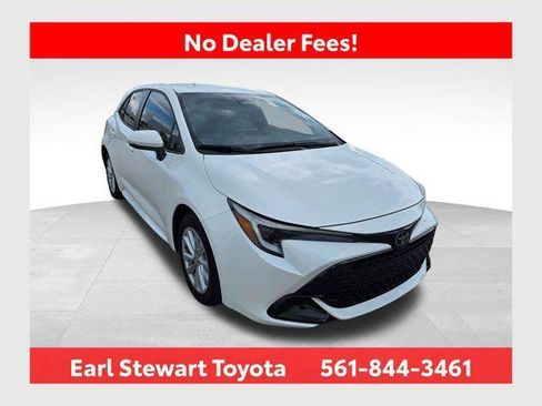 Certified 2024 Toyota Corolla SE FWD image 1