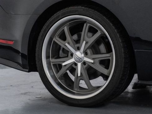Used 2017 Ford Mustang GT Premium RWD image 52