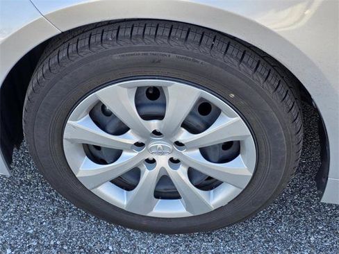 Certified 2025 Toyota Corolla LE image 30