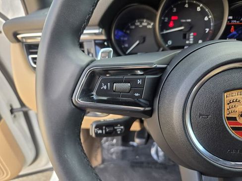 Used 2025 Porsche Macan Turbo image 19