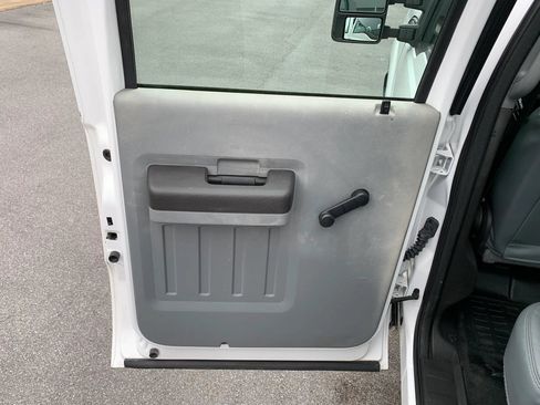Used 2015 Ford F250 XL RWD image 22