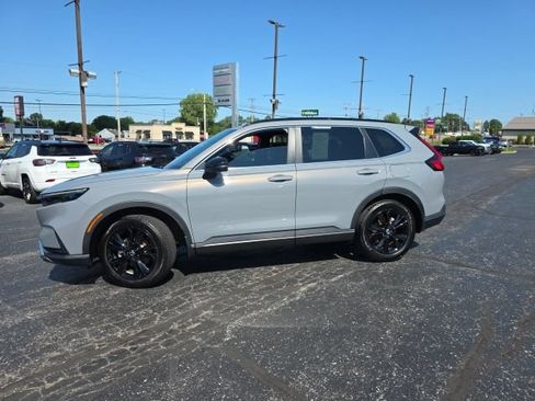 Used 2025 Honda CR-V Sport Touring image 3