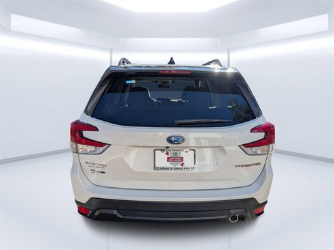 Certified 2024 Subaru Forester Limited image 4