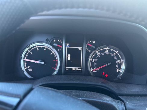 Used 2023 Toyota 4Runner TRD Off-Road Premium w/ Off Road Premium Plus Package AWD/4WD image 6