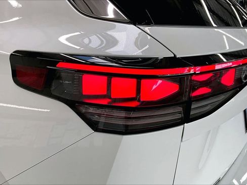 New 2026 Volkswagen Tiguan SEL R-Line image 25