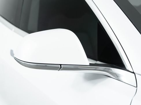 Used 2020 Tesla Model 3 Standard Range Plus image 13