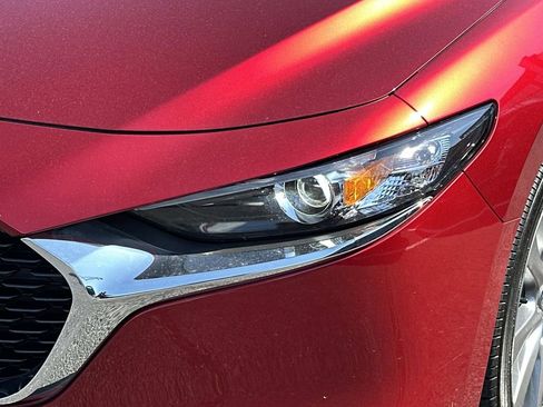 Used 2025 MAZDA MAZDA3 s FWD image 9