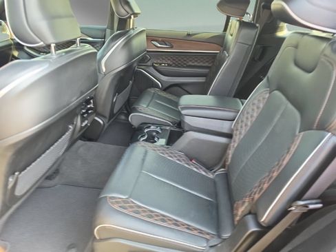 Used 2021 Jeep Grand Cherokee L Summit w/ Advanced Protech Group IV AWD/4WD image 22