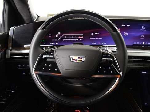 Used 2026 Cadillac Escalade Platinum Sport w/ LPO, ONYX Package AWD/4WD image 19
