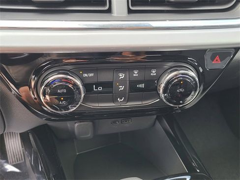 New 2026 Chevrolet Trax LT image 33