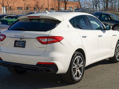 Used 2020 Maserati Levante GranSport image 7
