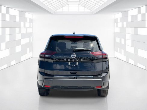 New 2026 Nissan Rogue SV FWD image 4