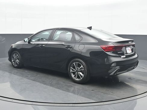 Used 2023 Kia Forte LXS image 4