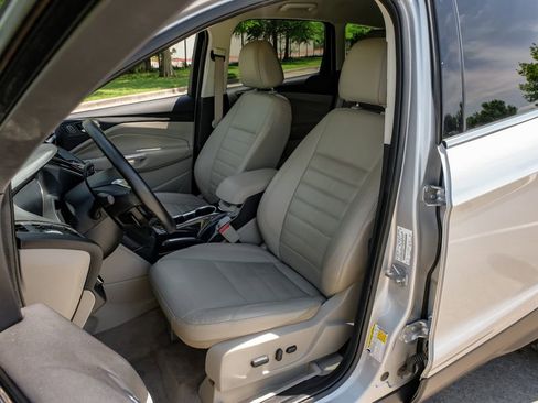 Used 2015 Ford Escape Titanium FWD image 36