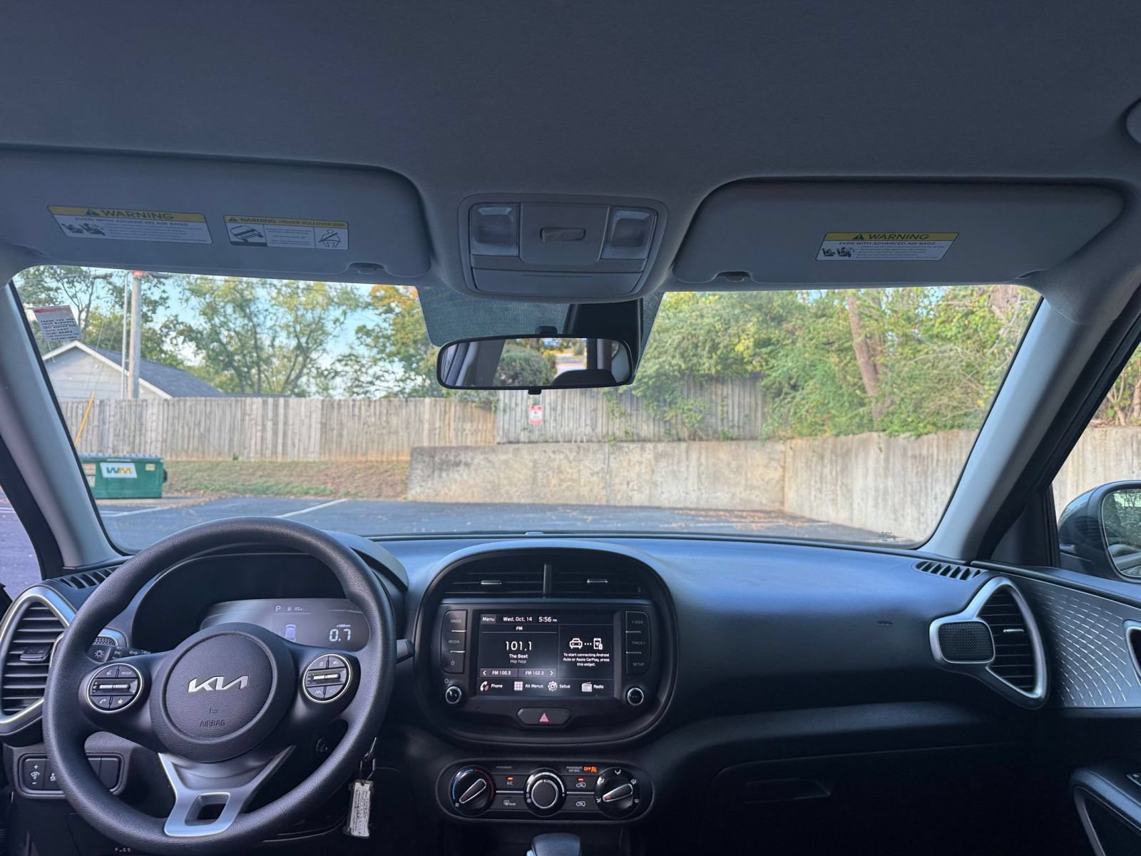 Used 2025 Kia Soul LX w/ LX Technology Package FWD image 31