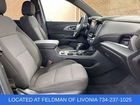 Used 2023 Chevrolet Traverse LT FWD image 26