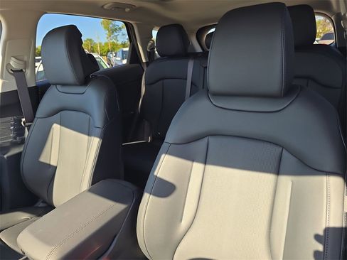 New 2026 Kia Sportage EX image 22