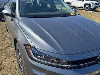 Used 2025 Volkswagen Jetta SE