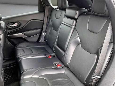 Used 2019 Jeep Cherokee Limited AWD/4WD image 22