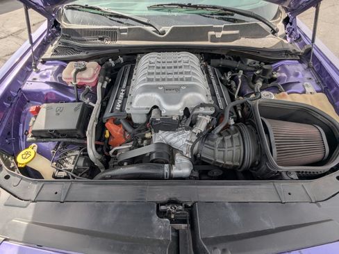 Used 2019 Dodge Challenger SRT Hellcat w/ Laguna Leather Package RWD image 32