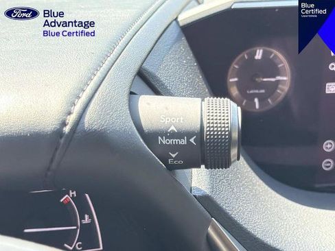 Used 2021 Lexus ES 300h w/ Luxury Package FWD image 24