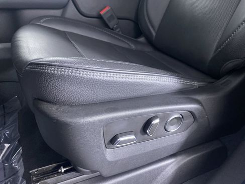 Certified 2023 GMC Yukon XL Denali image 10