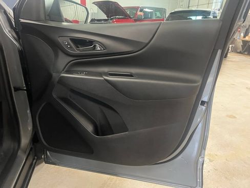 Used 2024 Chevrolet Equinox LT AWD/4WD image 40