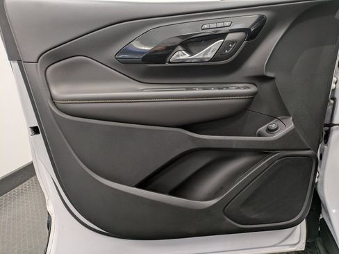 Used 2022 GMC Terrain AT4 w/ LPO, Floor Liner Package image 8