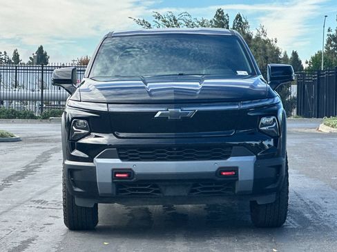 Used 2026 Chevrolet Silverado EV Trail Boss AWD/4WD image 9