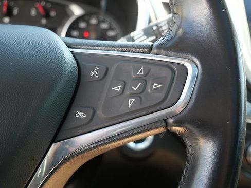 Used 2020 Chevrolet Equinox LT AWD/4WD image 24