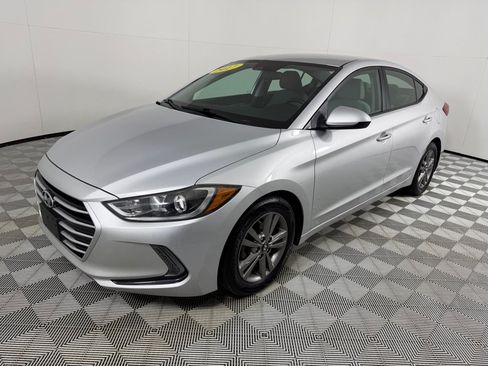 Used 2017 Hyundai Elantra SE w/ SE A/T Tech Package 03 FWD image 9