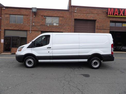 Used 2019 Ford Transit 250 148 Low Roof image 4